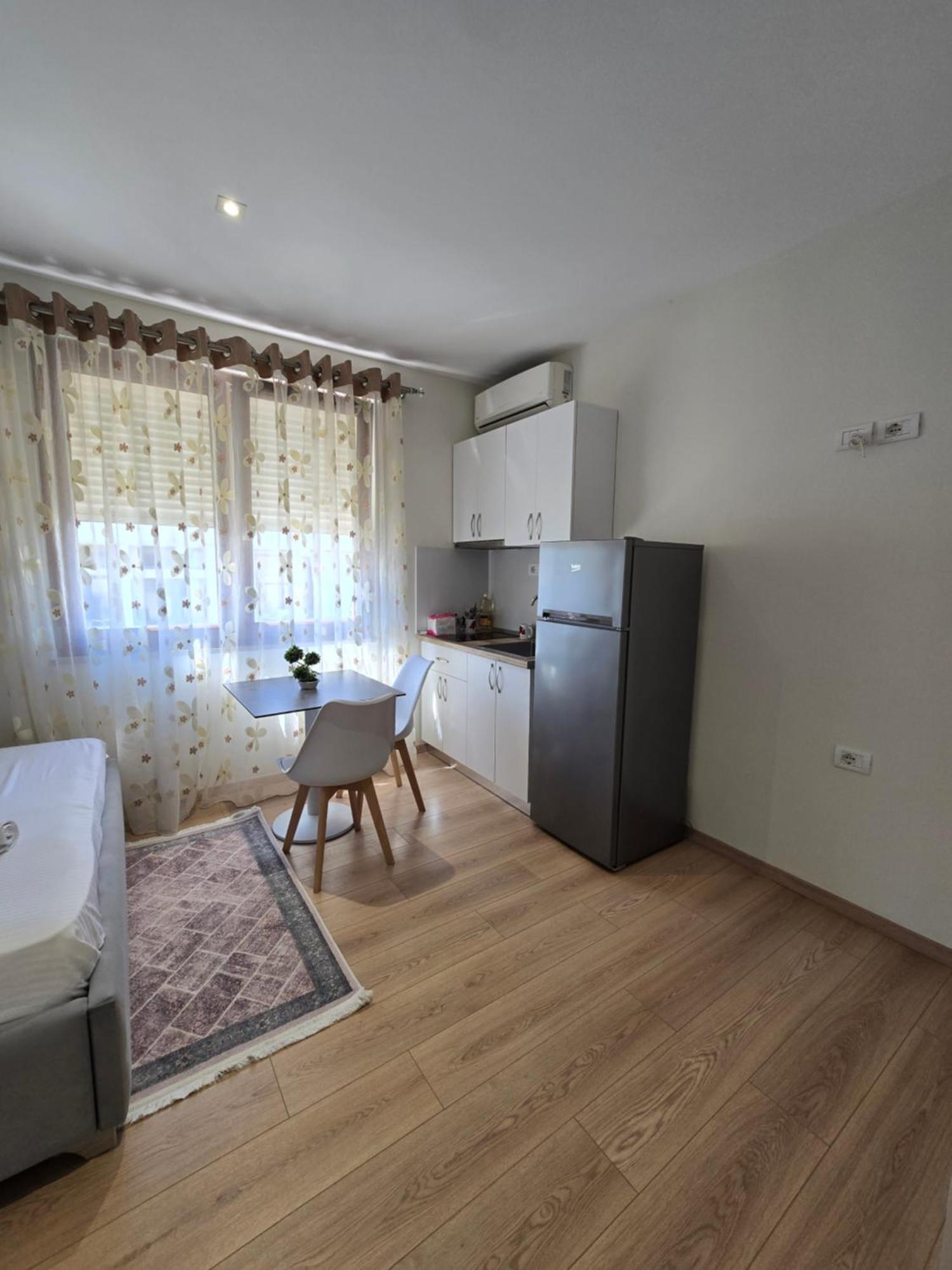 Dani's * Tirana